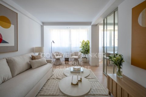 Apartment à Madrid, Espagne 4 chambres, 112 m2 No. 178769