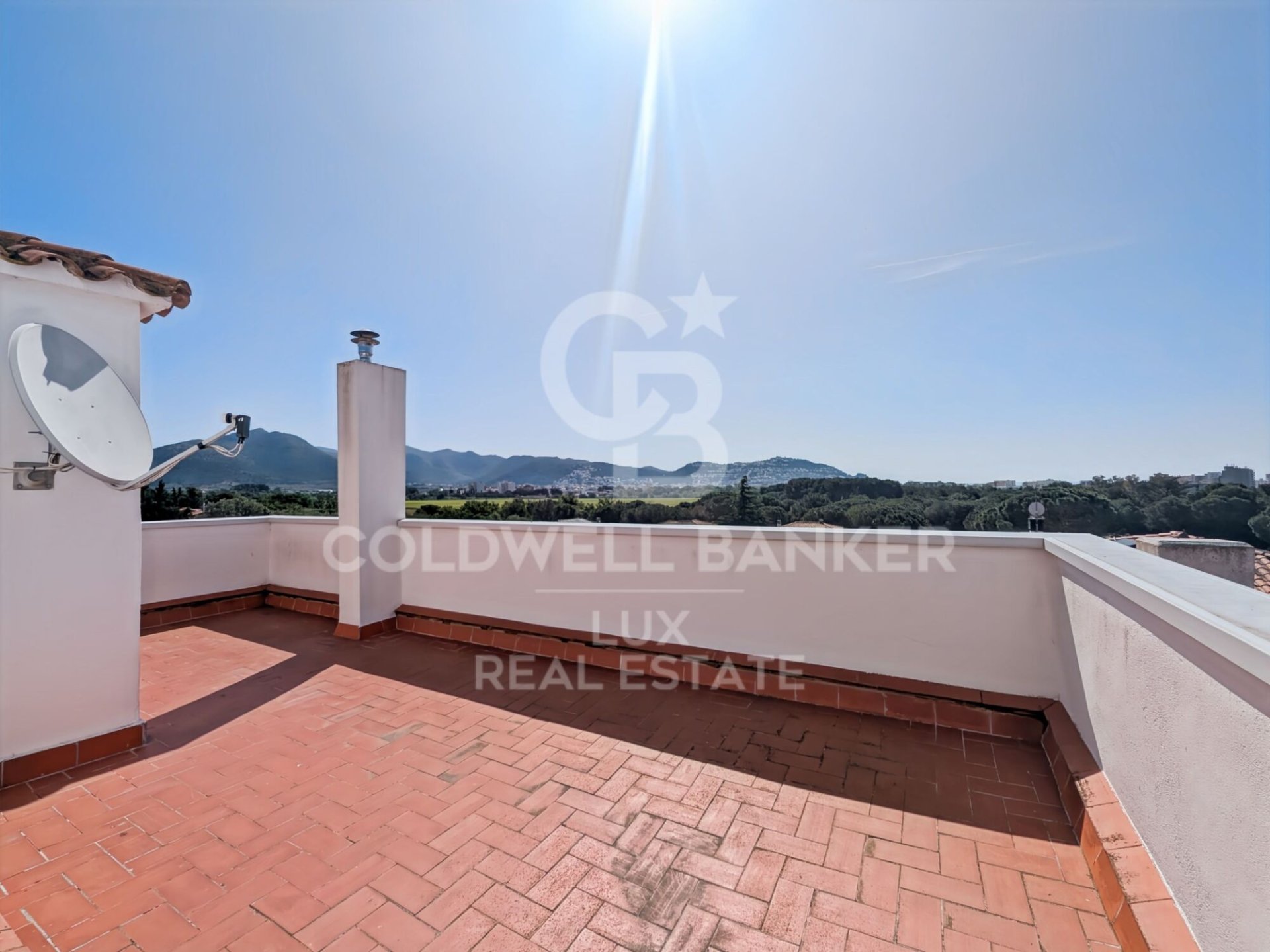 Villa a Roses, Girona, Spagna 3 camere da letto, 282 mq. N° 178768