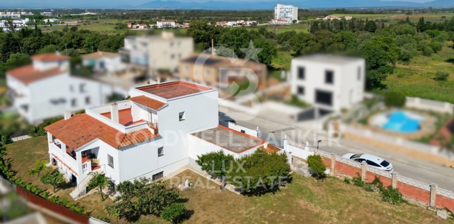 Villa à Roses, Girona, Espagne 3 chambres, 282 m2 No. 178768