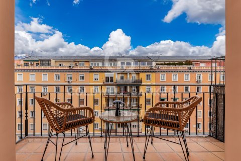 Apartment à Madrid, Espagne 2 chambres, 113 m2 No. 178773