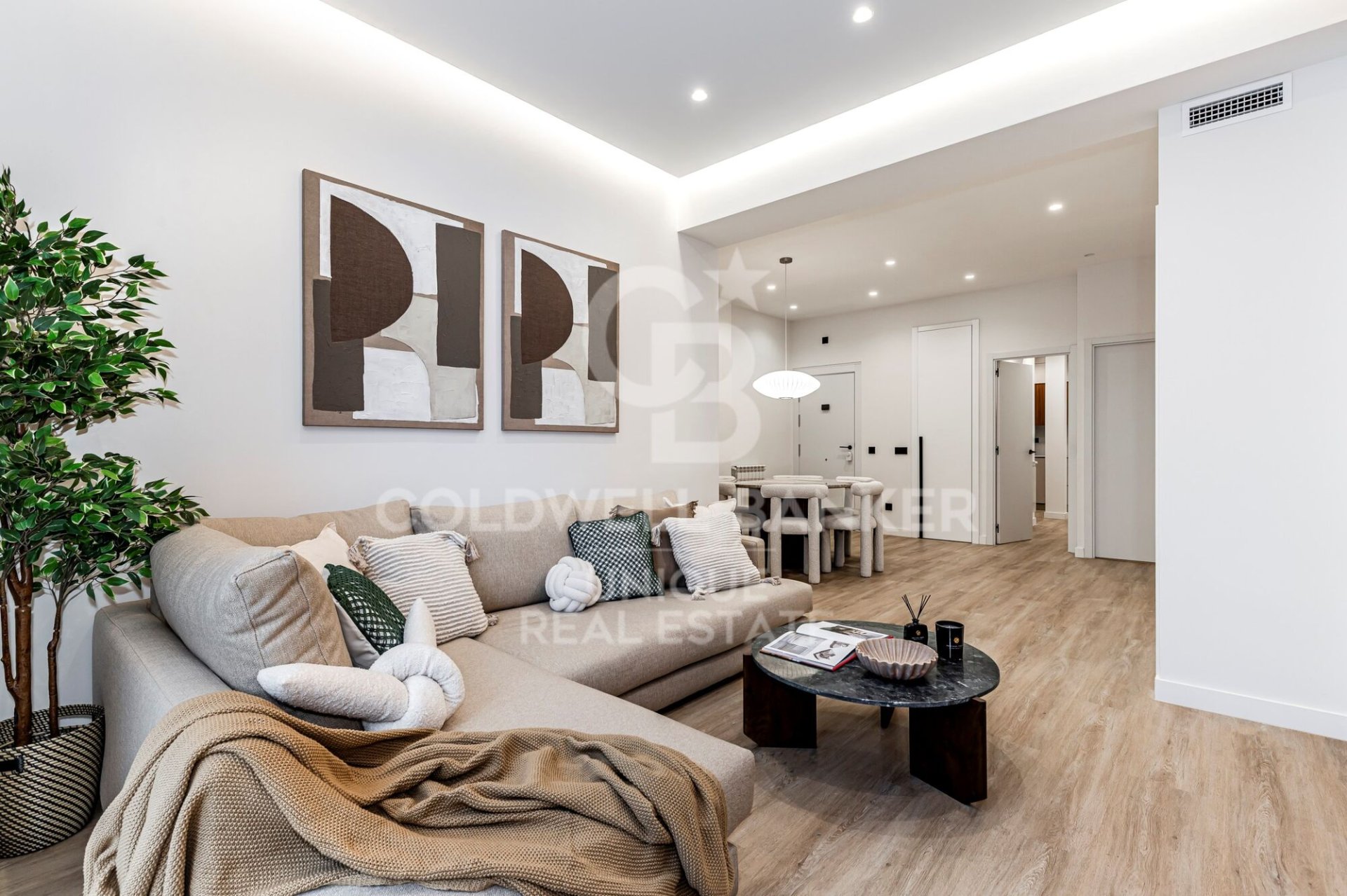 Apartment à Madrid, Espagne 2 chambres, 113 m2 No. 178773