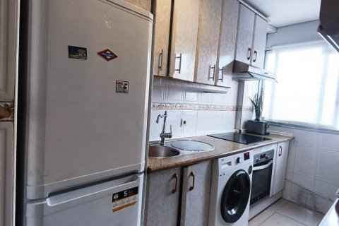 Wohnung zum Verkauf in Madrid, Spanien 3 Schlafzimmer, 67 m2 Nr. 192191 - Foto 9