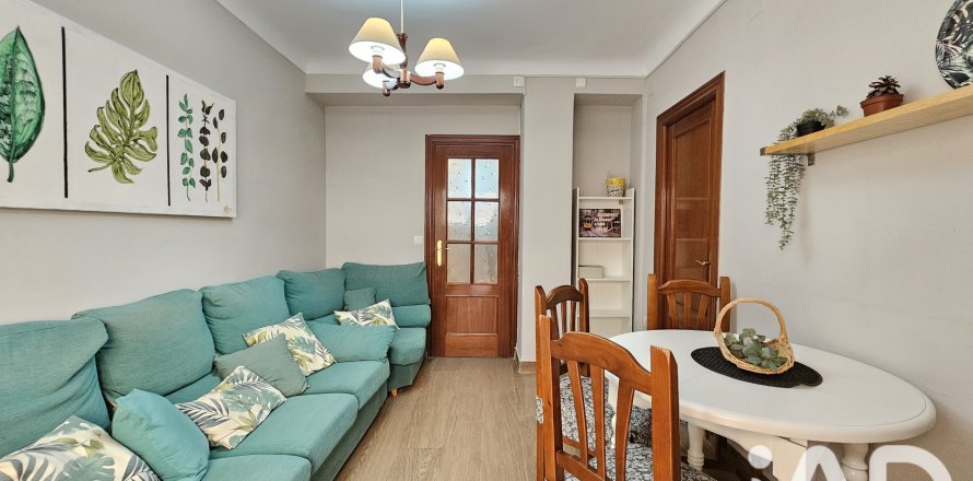 Wohnung in Granada, Spanien 4 Schlafzimmer, 110 m2 Nr. 192190