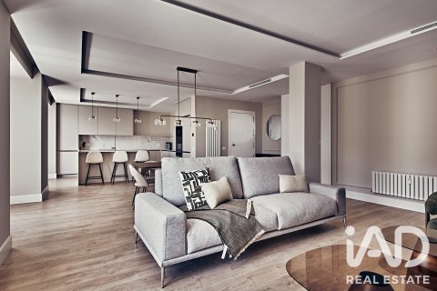 Wohnung zum Verkauf in Madrid, Spanien 4 Schlafzimmer, 198 m2 Nr. 192192 - Foto 3