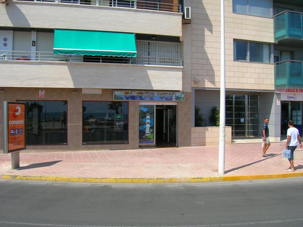Propiedad comercial en Torrevieja, Alicante, España 170 m2 No. 99858