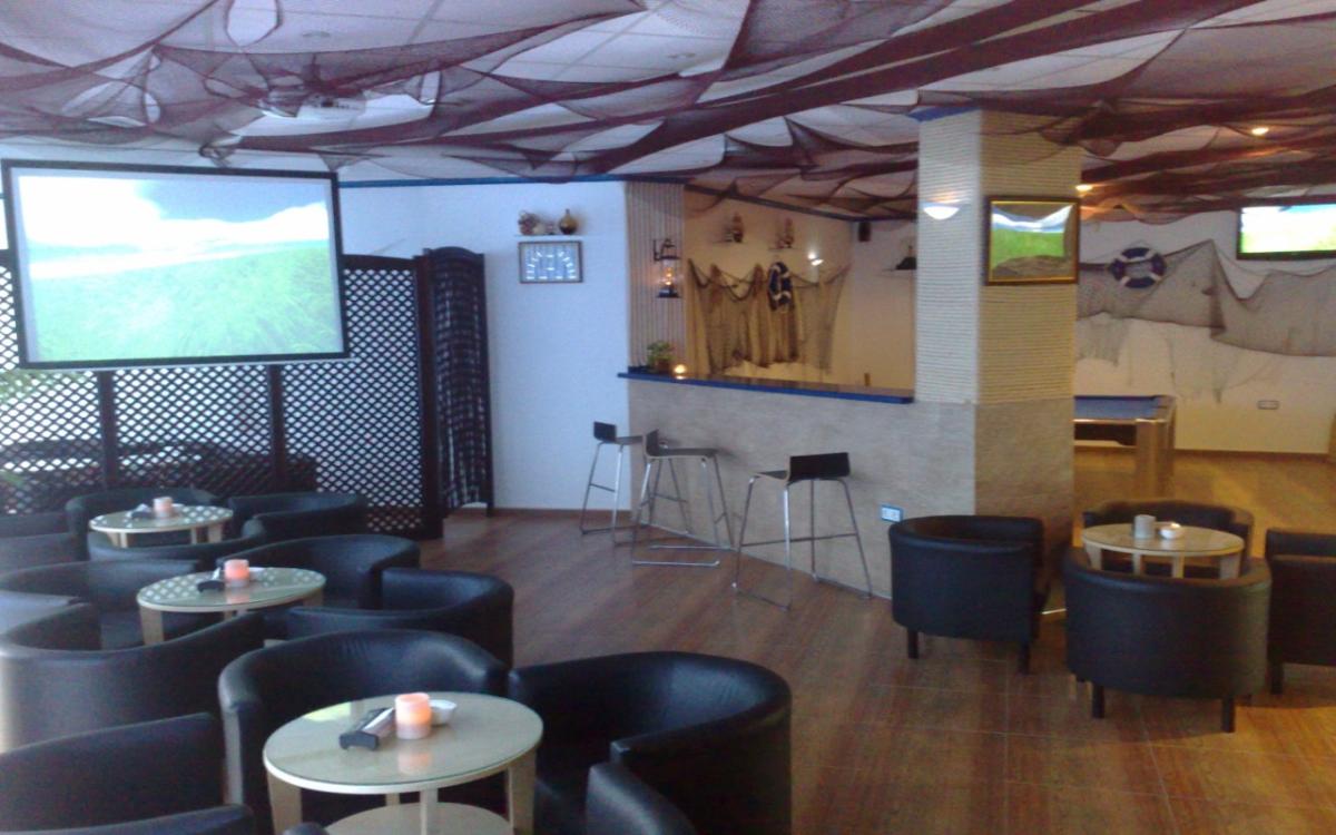 Propiedad comercial en Torrevieja, Alicante, España 170 m2 No. 99858