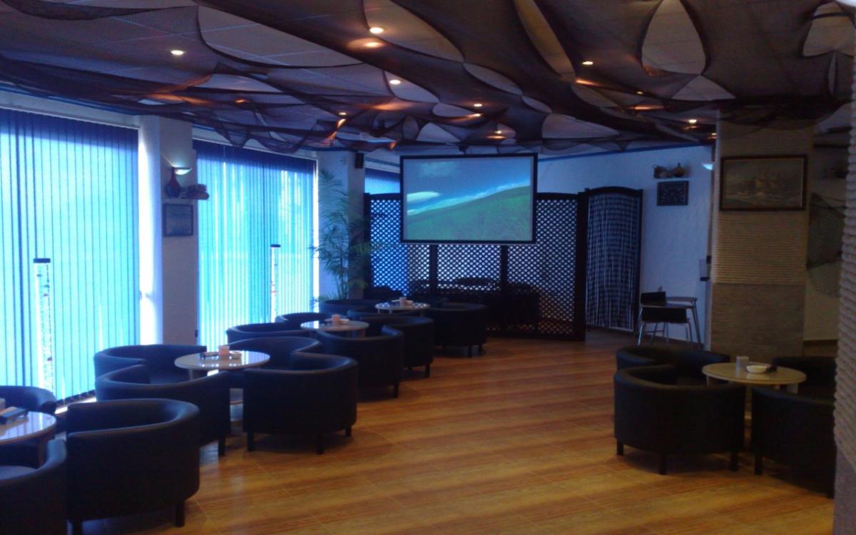 Propiedad comercial en Torrevieja, Alicante, España 170 m2 No. 99858