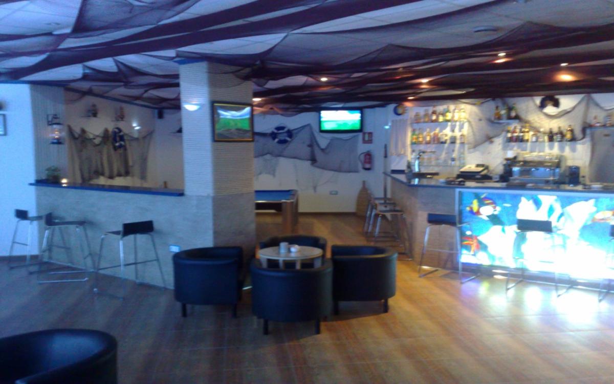 Propiedad comercial en Torrevieja, Alicante, España 170 m2 No. 99858