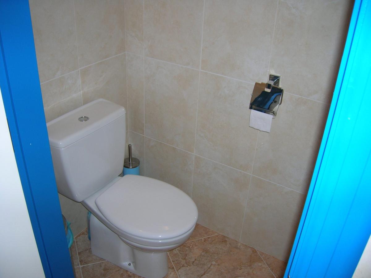 Propiedad comercial en Torrevieja, Alicante, España 170 m2 No. 99858