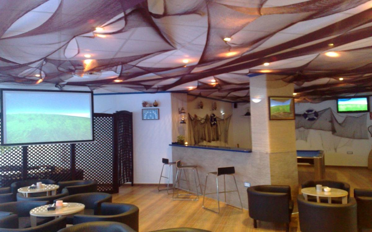 Propiedad comercial en Torrevieja, Alicante, España 170 m2 No. 99858