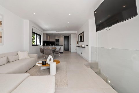 Apartament w Estepona, Malaga, Hiszpania 4 sypialnie, 270 mkw. nr 169836 – zdjęcie 7