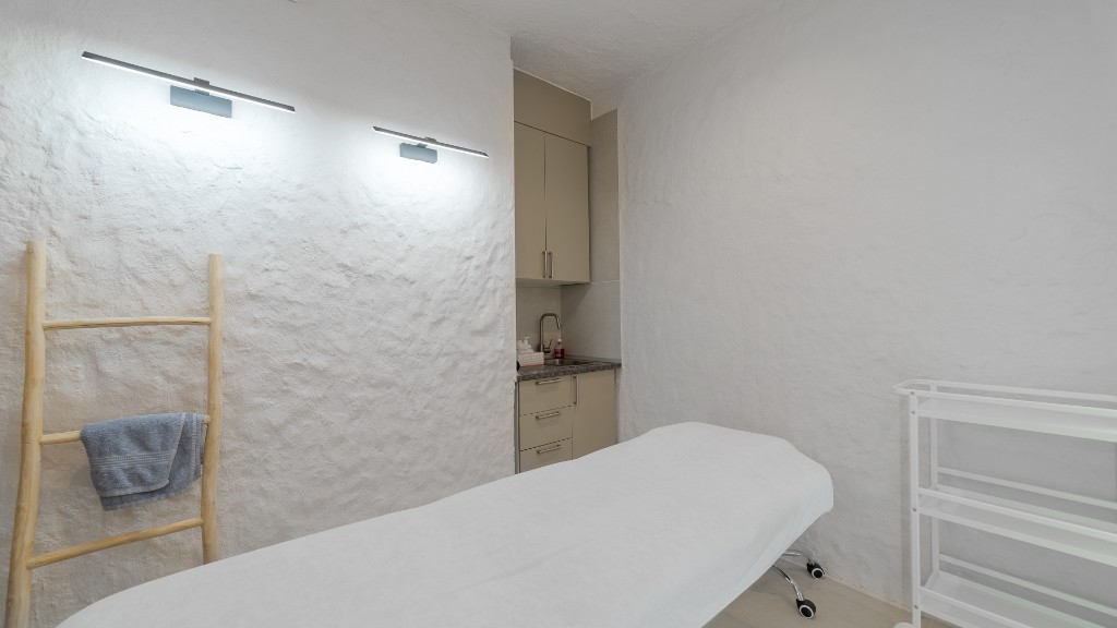 Propiedad comercial en Alicante, España 100 m2 No. 145347