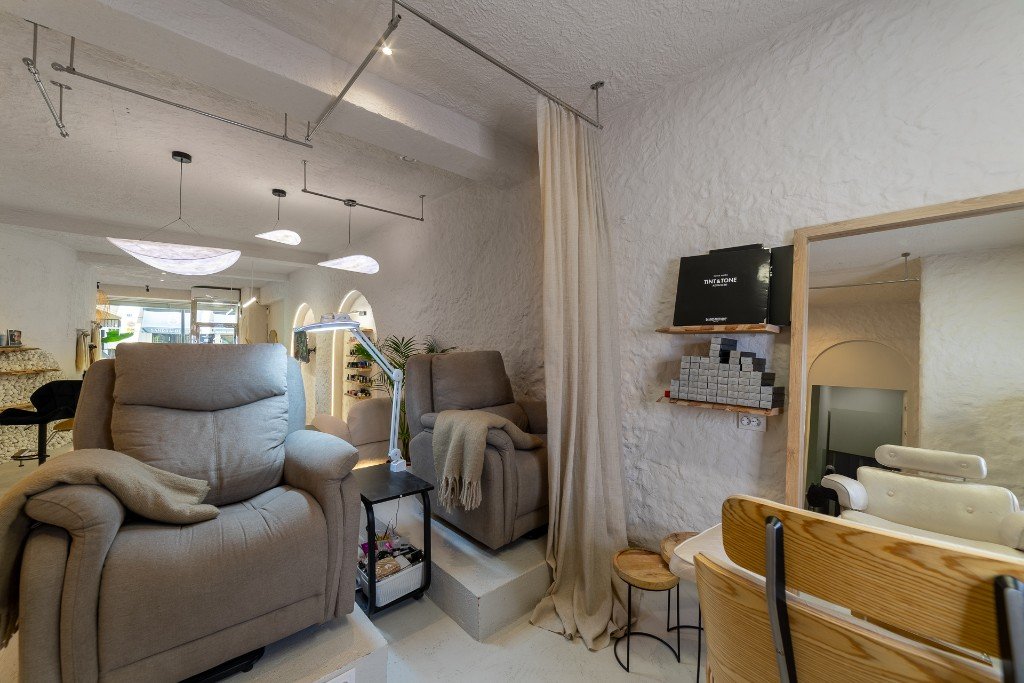 Propiedad comercial en Alicante, España 100 m2 No. 145347