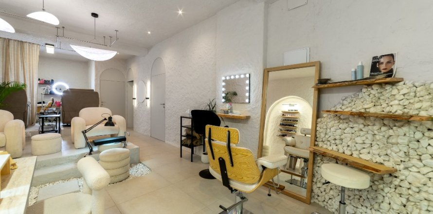 Proprietà commerciale a Alicante, Spagna 100 mq. N° 145347