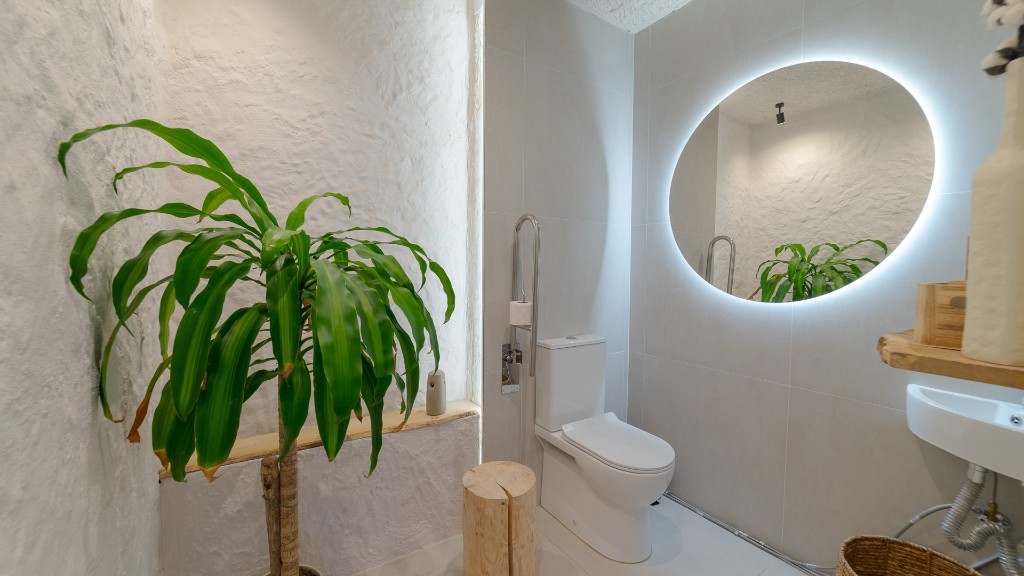 Propiedad comercial en Alicante, España 100 m2 No. 145347