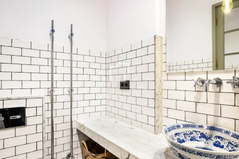 Huoneisto myytävänä Barcelona, Espanja, 1 makuuhuone, 68 m2 No. 192832 - kuva 27