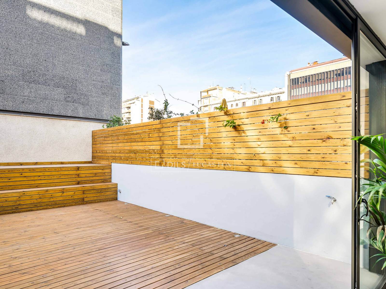 Dzīvoklis Barcelona, Spānijā 1 istaba, 68 m2 Nr. 192832