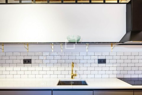 Huoneisto myytävänä Barcelona, Espanja, 1 makuuhuone, 68 m2 No. 192832 - kuva 15