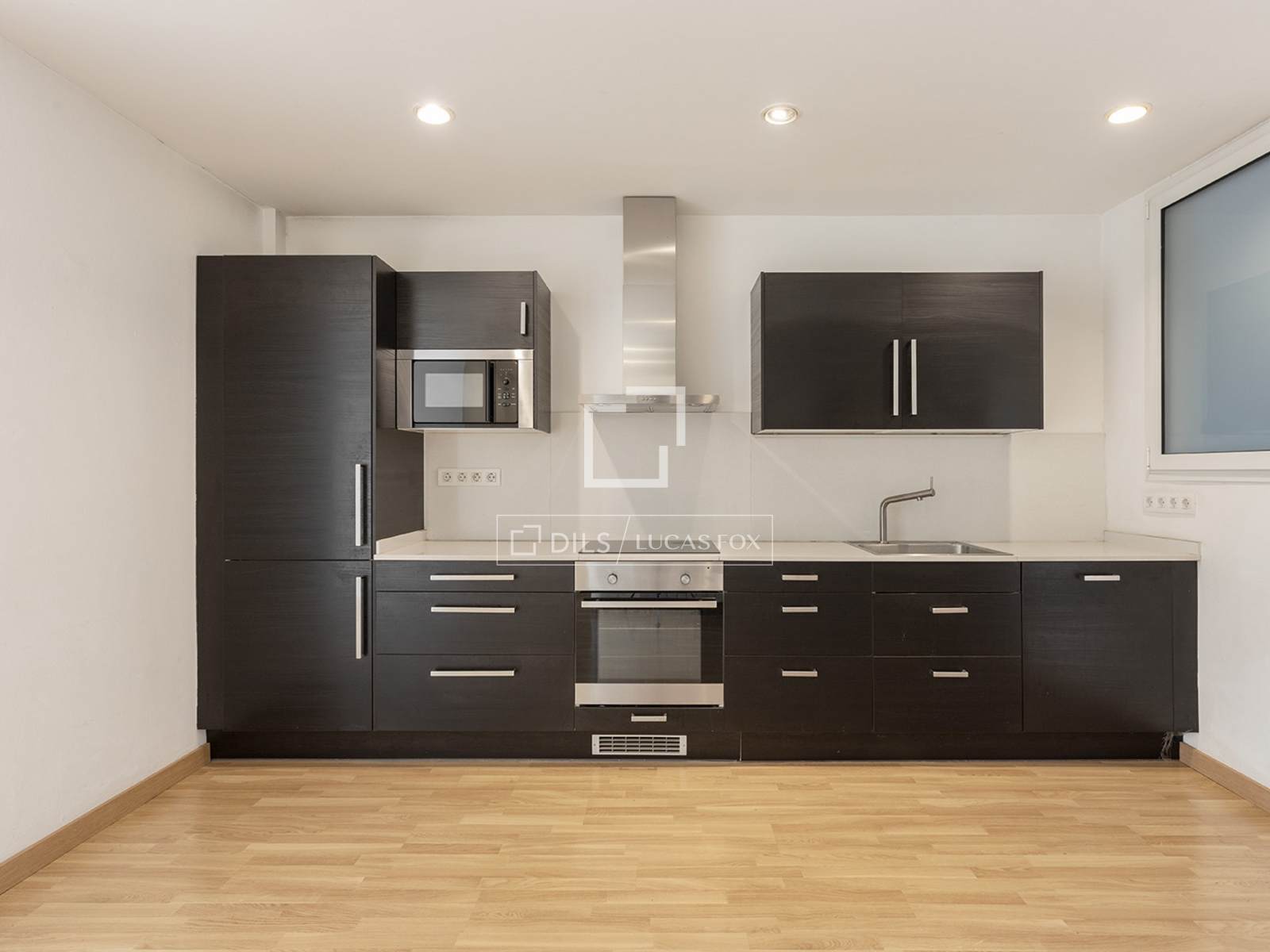Apartment in Barcelona, Spain 2 bedrooms, 70 sq.m. No. 192827