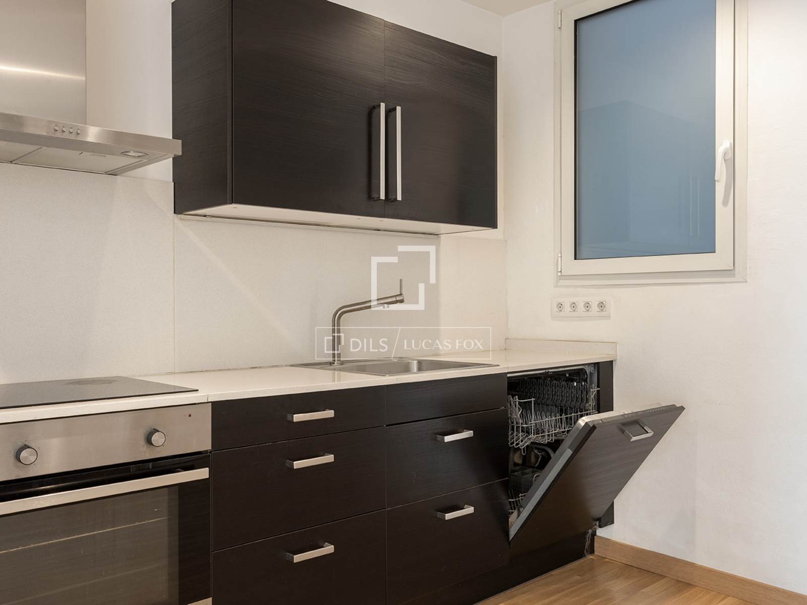 Apartment in Barcelona, Spain 2 bedrooms, 70 sq.m. No. 192827