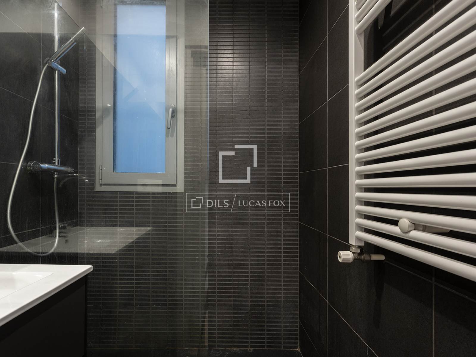 Apartment in Barcelona, Spain 2 bedrooms, 70 sq.m. No. 192827