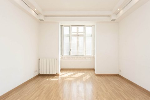 Wohnung zum Verkauf in Barcelona, Spanien 2 Schlafzimmer, 70 m2 Nr. 192827 - Foto 3