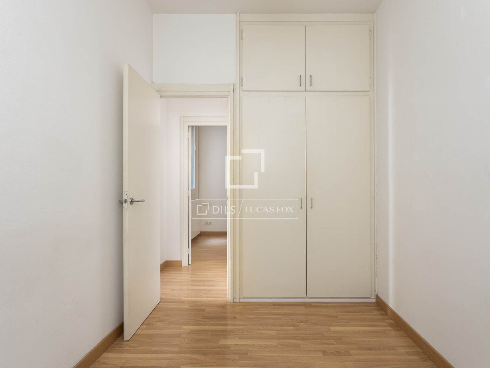 Apartment in Barcelona, Spain 2 bedrooms, 70 sq.m. No. 192827