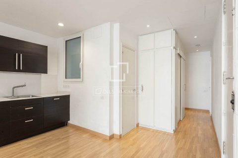 Wohnung zum Verkauf in Barcelona, Spanien 2 Schlafzimmer, 70 m2 Nr. 192827 - Foto 12