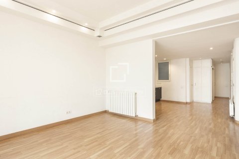 Wohnung zum Verkauf in Barcelona, Spanien 2 Schlafzimmer, 70 m2 Nr. 192827 - Foto 7