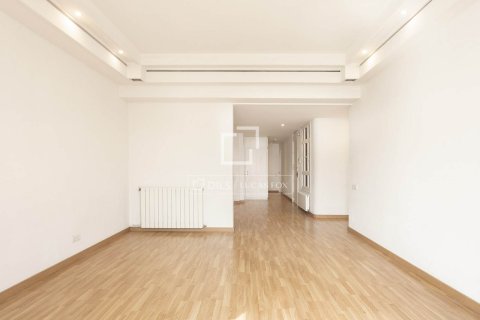 Wohnung zum Verkauf in Barcelona, Spanien 2 Schlafzimmer, 70 m2 Nr. 192827 - Foto 6