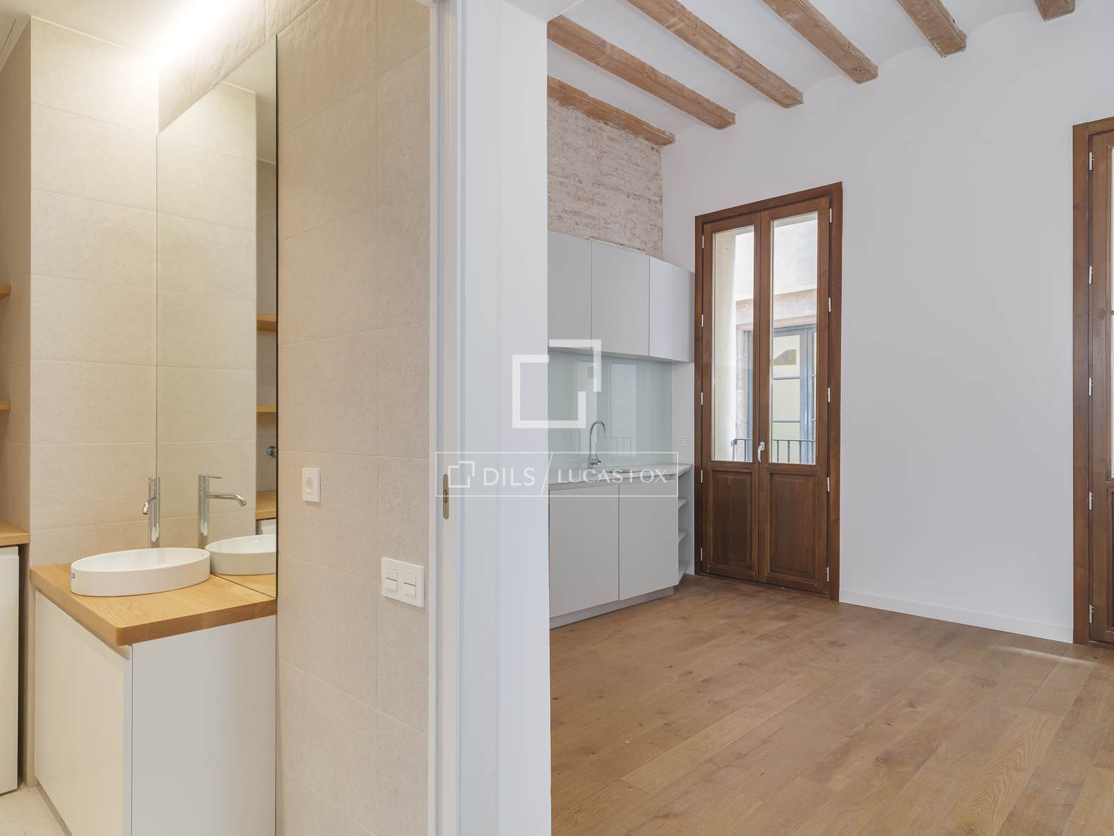 Apartment in Barcelona, Spain 1 bedroom, 57 sq.m. No. 192831