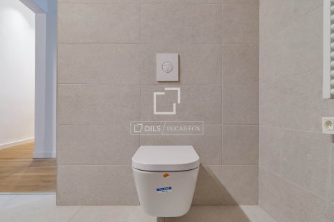 Apartment à vendre à Barcelona, Espagne, 1 chambre, 57 m2 No. 192831 - photo 16