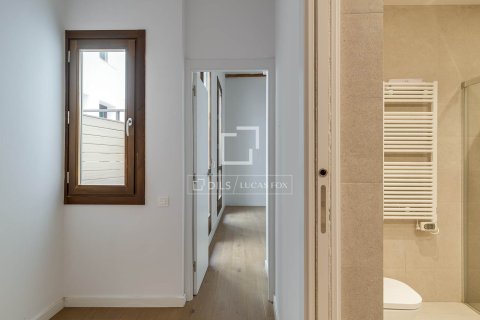 Apartment à vendre à Barcelona, Espagne, 1 chambre, 57 m2 No. 192831 - photo 17