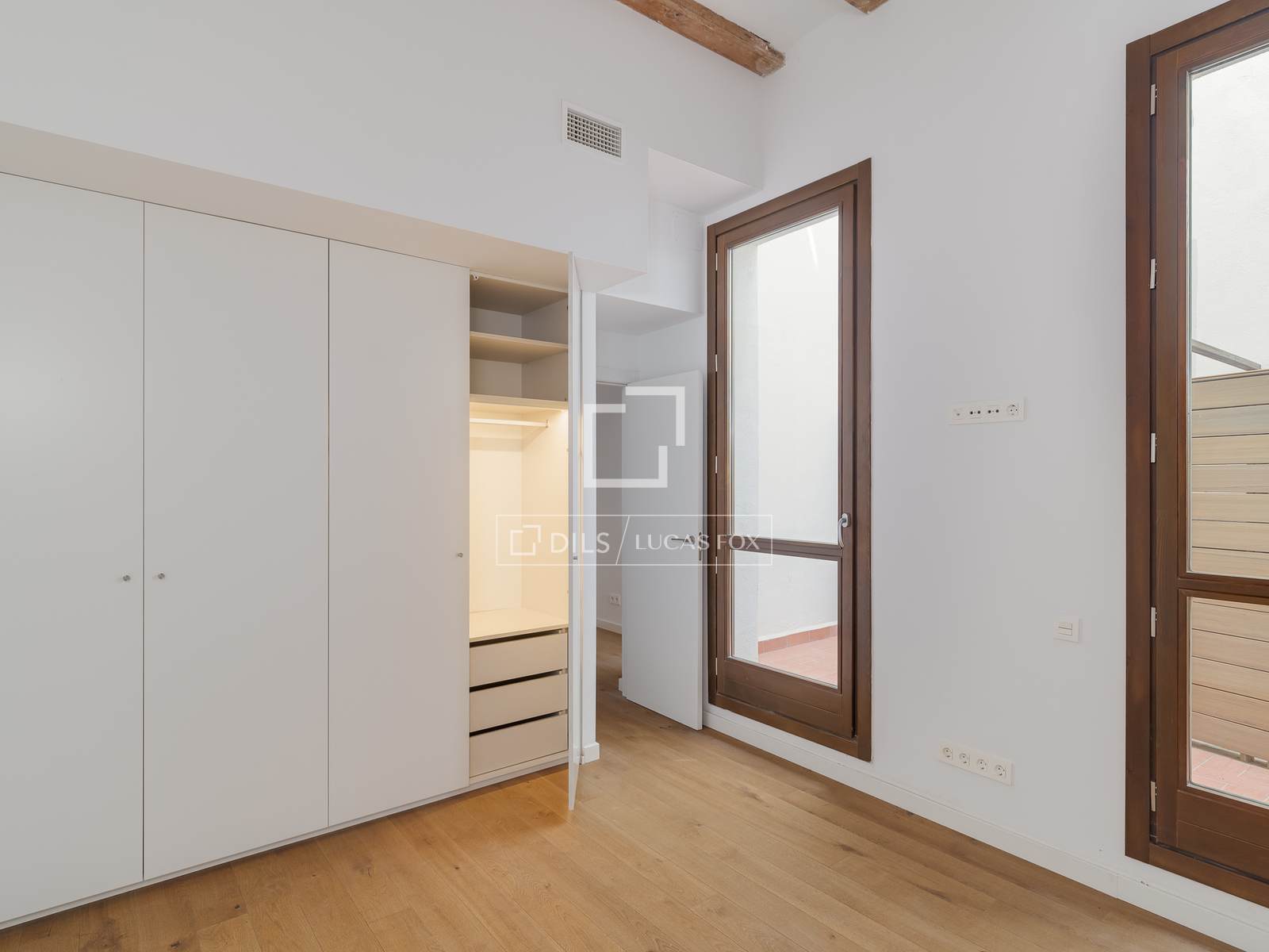 Apartment in Barcelona, Spain 1 bedroom, 57 sq.m. No. 192831