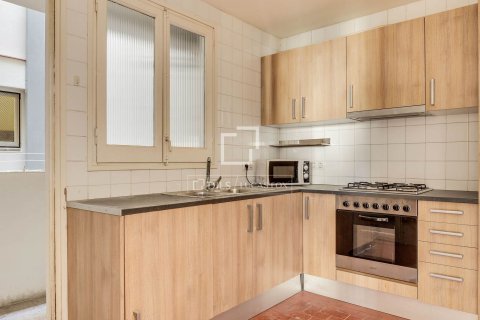 Huoneisto myytävänä Barcelona, Espanja, 4 makuuhuonetta, 120 m2 No. 192833 - kuva 11