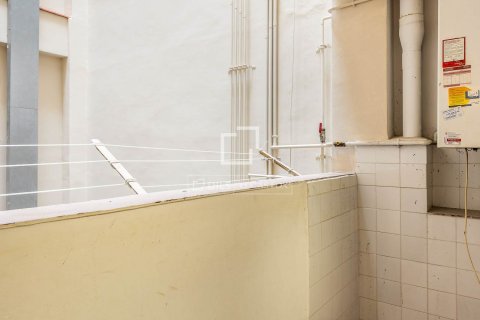 Huoneisto myytävänä Barcelona, Espanja, 4 makuuhuonetta, 120 m2 No. 192833 - kuva 13