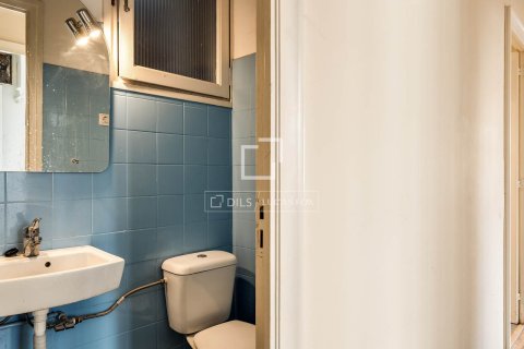Huoneisto myytävänä Barcelona, Espanja, 4 makuuhuonetta, 120 m2 No. 192833 - kuva 24