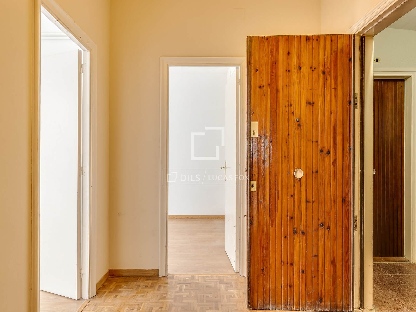 Dzīvoklis Barcelona, Spānijā 4 istabas, 120 m2 Nr. 192833