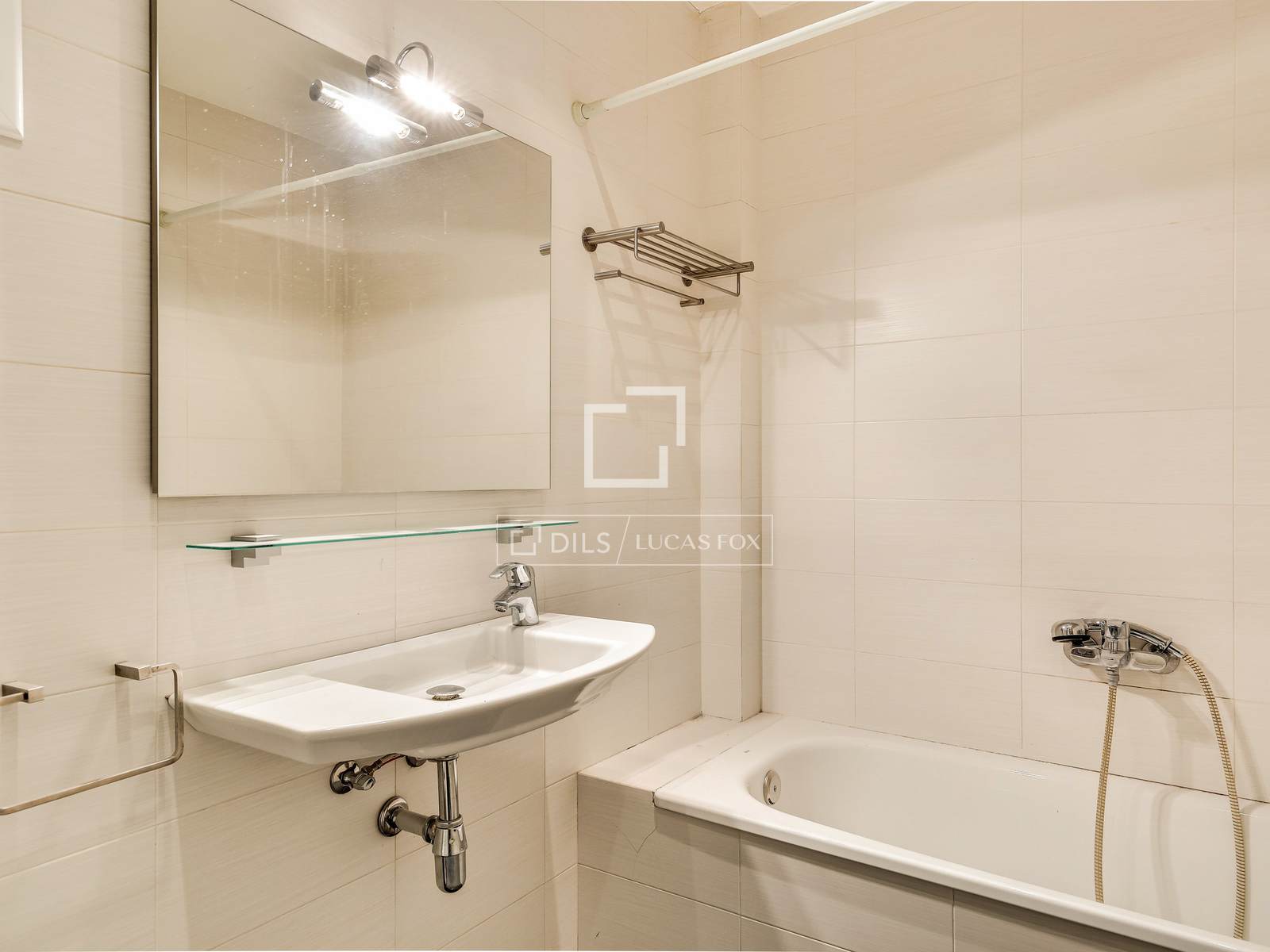 Dzīvoklis Barcelona, Spānijā 4 istabas, 120 m2 Nr. 192833