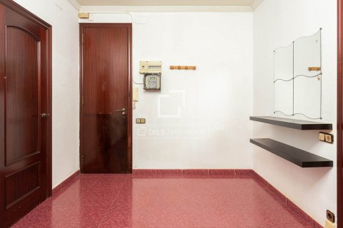 Huoneisto myytävänä Barcelona, Espanja, 2 makuuhuonetta, 60 m2 No. 192830 - kuva 21