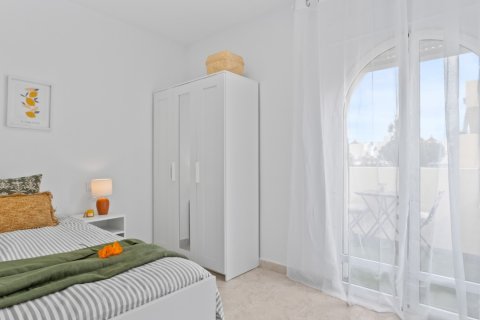 Radhus till salu i Alicante, Spanien 2 sovrum, 73 kvm. Nr. 161307 - foto 7