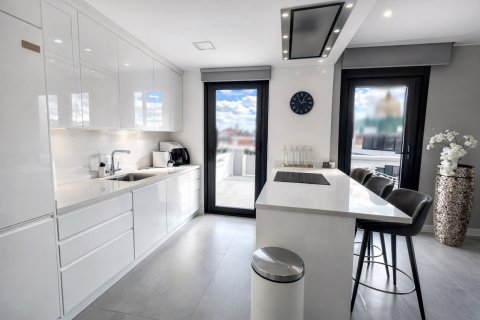 Villa in vendita a Los Balcones, Alicante, Spagna 5 camere da letto, 300 mq. N° 161313 - foto 6