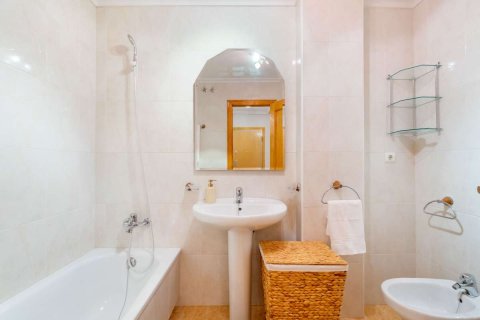 Lägenhet till salu i Torrevieja, Alicante, Spanien 3 sovrum, 74 kvm. Nr. 161311 - foto 11