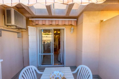 Lägenhet till salu i Torrevieja, Alicante, Spanien 3 sovrum, 74 kvm. Nr. 161311 - foto 18