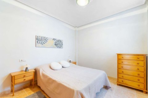 Lägenhet till salu i Torrevieja, Alicante, Spanien 3 sovrum, 74 kvm. Nr. 161311 - foto 8