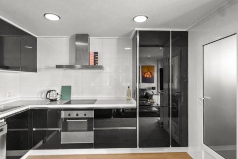 Lägenhet till salu i Alicante, Spanien 2 sovrum, 100 kvm. Nr. 161309 - foto 5