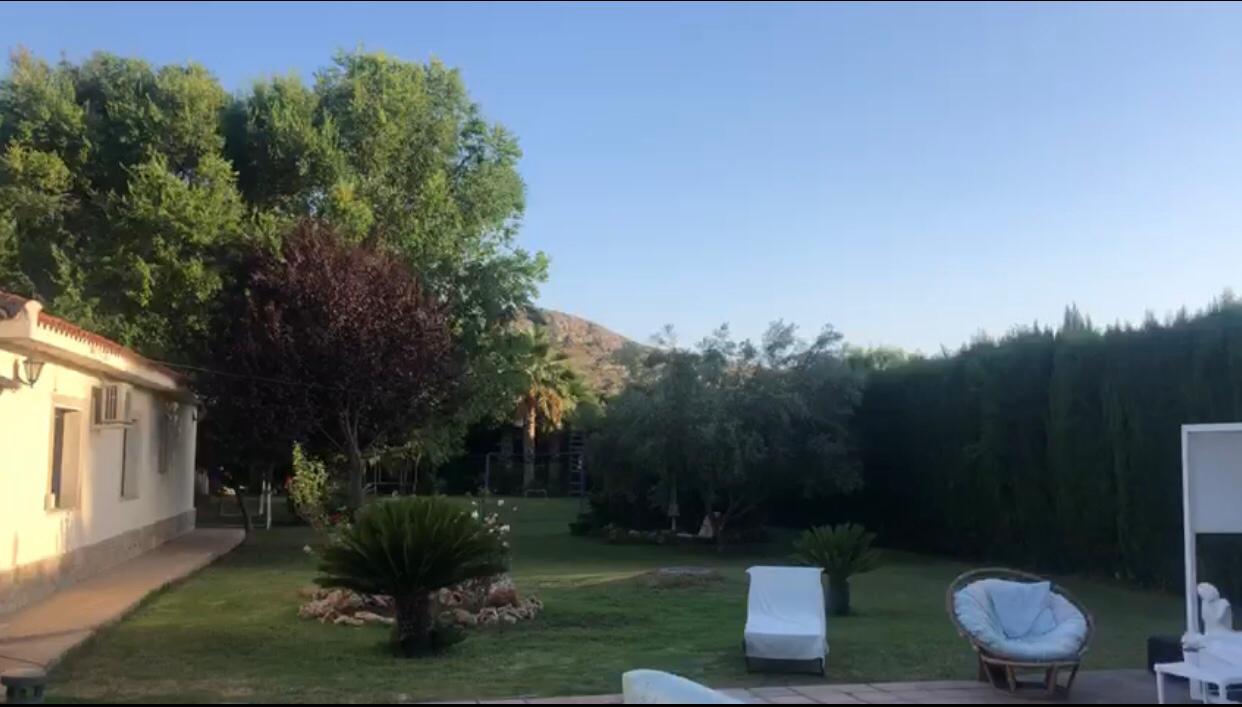 Villa a Elda, Alicante, Spagna 4 camere da letto, 240 mq. N° 161310