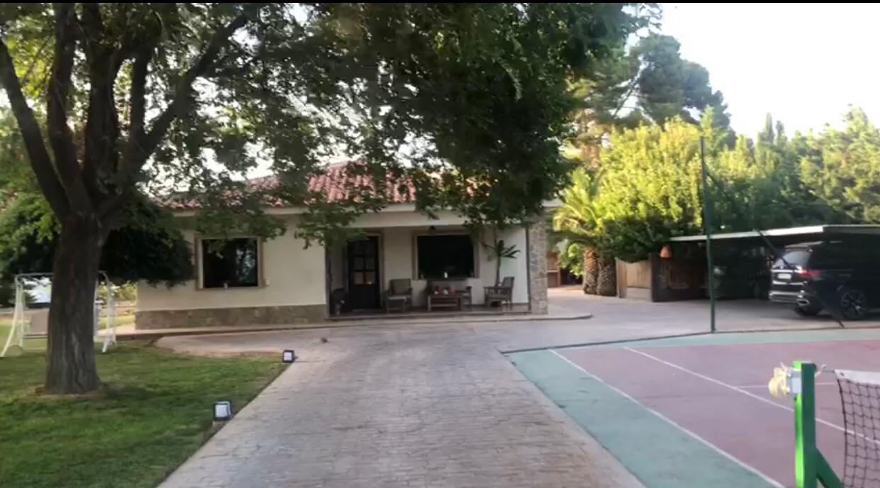 Villa a Elda, Alicante, Spagna 4 camere da letto, 240 mq. N° 161310