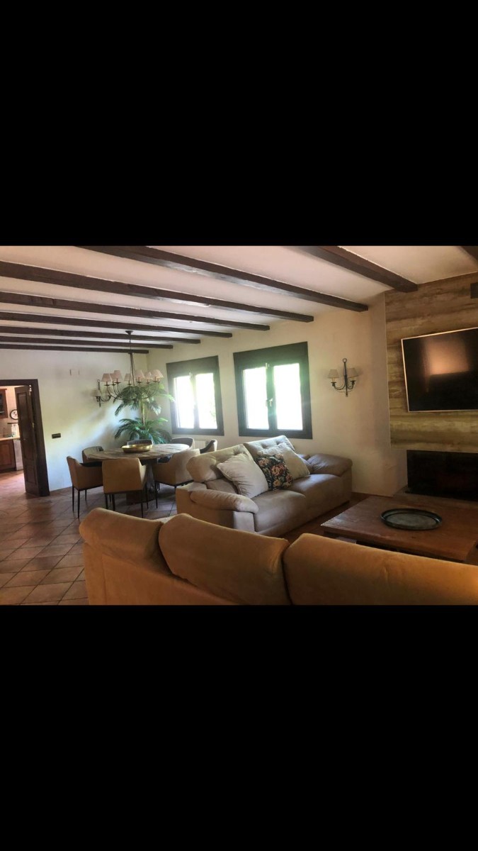 Villa a Elda, Alicante, Spagna 4 camere da letto, 240 mq. N° 161310