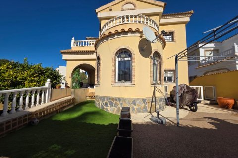 Huvila myytävänä Urbanizacion Las Filipinas, Alicante, Espanja, 4 makuuhuonetta, 153 m2 No. 179554 - kuva 6